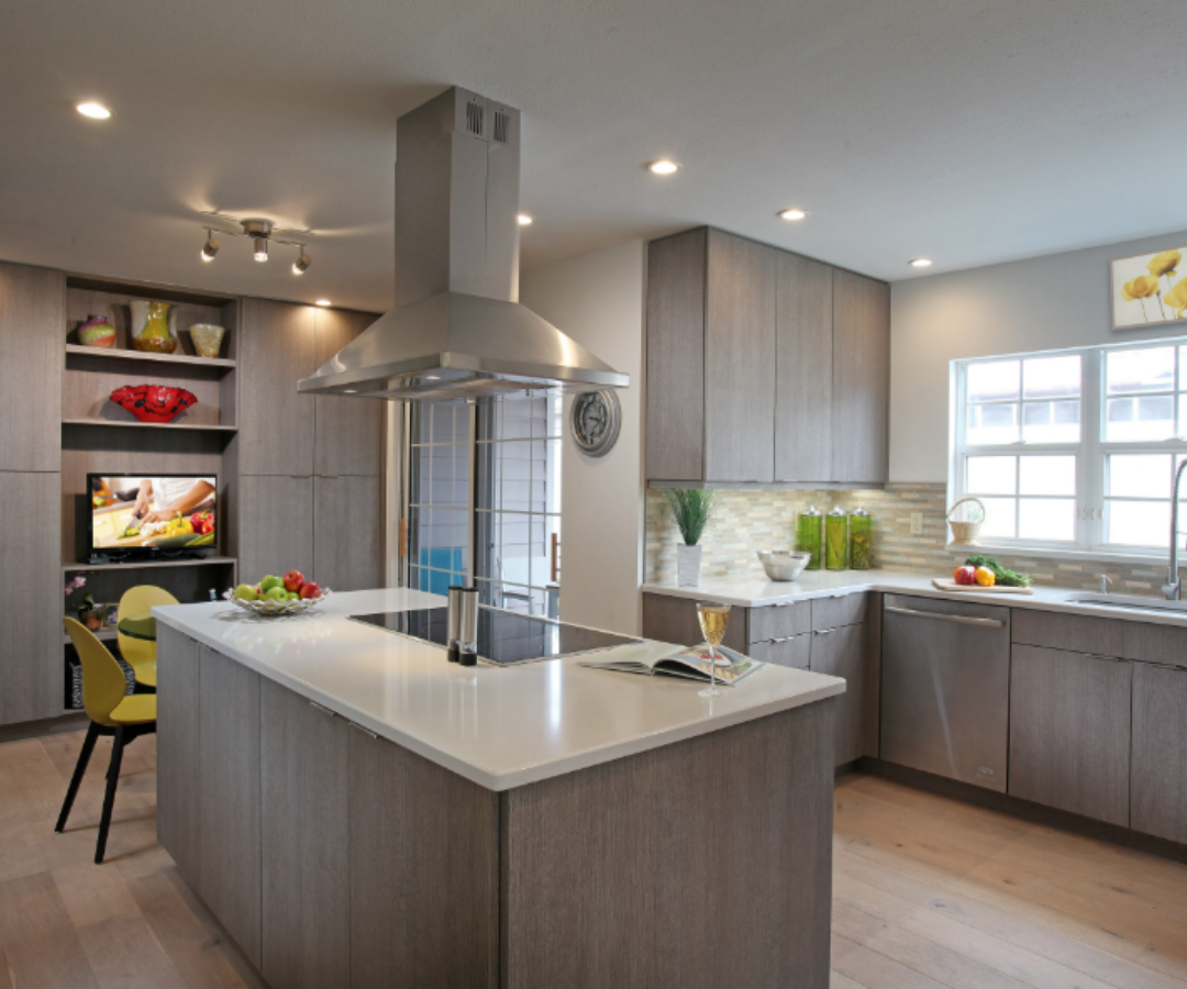 Longboat Key Villa Contemporary Kitchen with Eat-In Island — EuroTech Cabinetry Sarasota